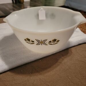 Vintage Anchor Hocking Fire King Green Meadows 2qt Mixing Bowl.